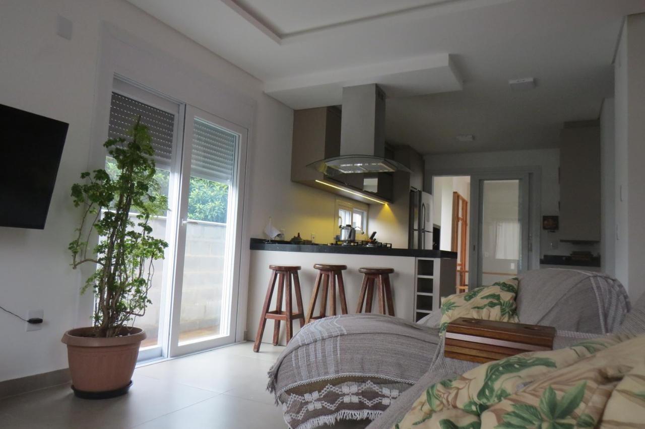 Casa Nova Confortavel E Aconchegante Гаропаба Экстерьер фото