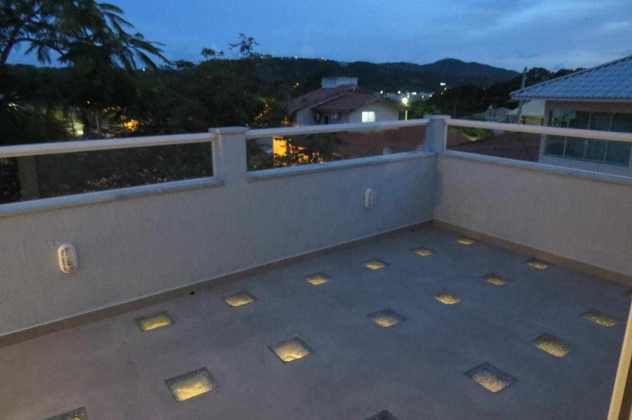 Casa Nova Confortavel E Aconchegante Гаропаба Экстерьер фото
